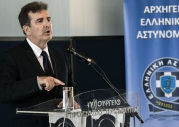 Ο Χρυσοχοΐδης «σπάει» όλη την ΕΛ.ΑΣ. για να χτυπήσει την Greek Mafia και την εσωτερική διαφθορά