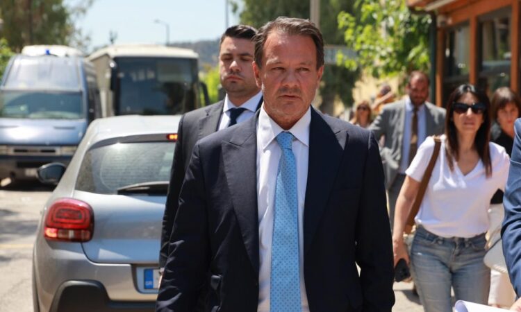 Απόστολος Λύτρας: Κινδυνέυει με οριστική διαγραφή από τον δικηγορικό σύλλογο – Νέες καταγγελίες