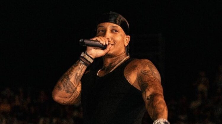 Ξέσπασε o Light κατά της Ζήνας Κουτσελίνη: “Βρομιάρα, σιχαμένη, εμετική! Δικαιολογεί τον Λύτρα, πλυντήριο κανονικό”