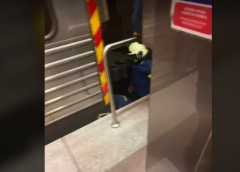 Μετρό Αγίου Δημητρίου: Άνδρας έπεσε στις γραμμές