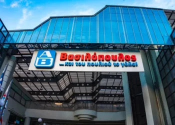 Ο Βασιλόπουλος απαντά στα Lidl για τις τιμές: «Σε κάναμε μέλος του ΑΒ Plus για να εξαργυρώνεις 6ευρες επιταγές»