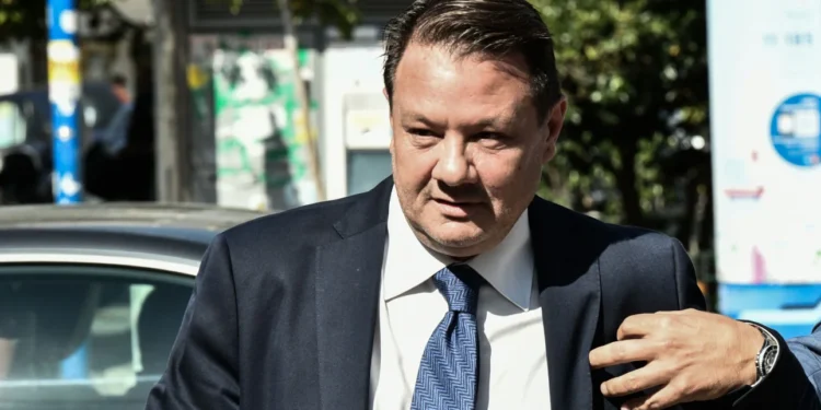 Ολοκληρώθηκε η απολογία του Απόστολου Λύτρα για τον ξυλοδαρμό της συζύγου του -Αποφασίζεται αν θα προφυλακιστεί