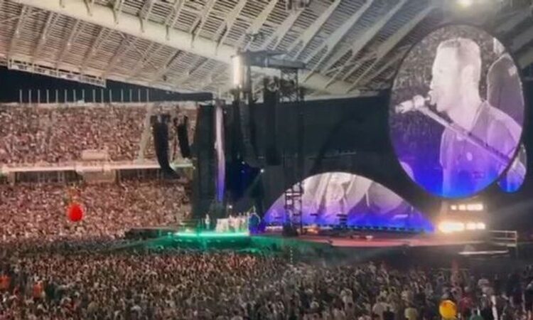 Coldplay: Σείστηκε το ΟΑΚΑ! Οι επώνυμοι που έδωσαν το παρών και τα συγκινητικά λόγια του Κρις Μάρτιν