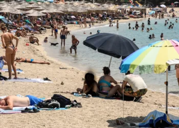 Μίνι καύσωνας σήμερα -Οι 10 περιοχές που φλερτάρουν με τα πρώτα 40άρια