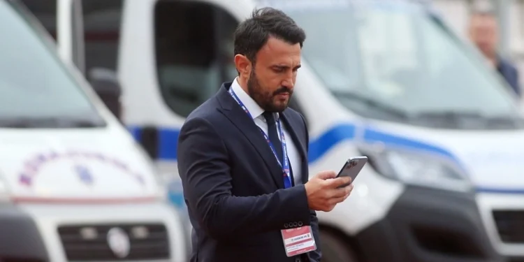 Καρυπίδης για Μαρινάκη: «Αν μπορούσε θα έπαιρνε το Μαξίμου για τους διαιτητές που θέλει»