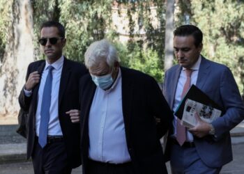 Folli Follie: Ποινές κάθειρξης για την οικογένεια Κουτσολιούτσου – Ποιος πάει φυλακή