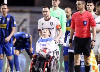 Respect στον ΠΑΟΚ: Αναλαμβάνει τα έξοδα προκειμένου ο μικρός Γιαννάκης να σταθεί και πάλι στα πόδια του