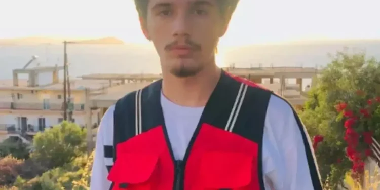 Χανιά: «Τους επιτέθηκε πρώτος ο ναυαγοσώστης», λέει ο δικηγόρος των συλληφθέντων – Την Παρασκευή η απολογία