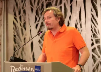Σάλος με τον Θανάση Οικονόμου του ΣΥΡΙΖΑ: Άφησε αιχμές για «συναλλαγές» της επιτροπής που έλεγξε το Πόθεν Έσχες Μητσοτάκη
