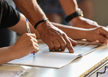 Πανελλαδικές 2024: Αυτά είναι τα θέματα που έπεσαν σήμερα σε Αρχαία, Μαθηματικά και Βιολογία