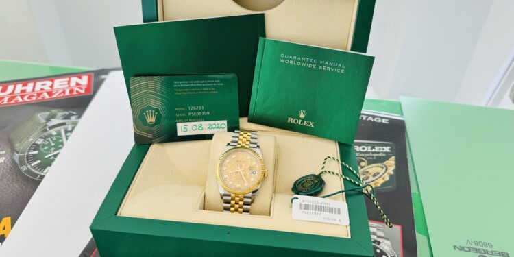 Πέφτουν οι τιμές των Rolex