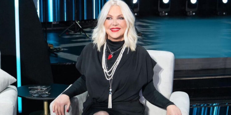 Ρούλα Κορομηλά: «Δεν μπορούσα να περπατήσω καν, ούτε να φάω, ούτε να σηκώσω τα χέρια μου, ούτε τίποτα»