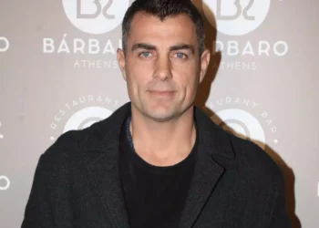 Ωρωπός: Αδελφός του Στέλιου Χανταμπάκη το θύμα ληστείας – Ένοπλοι τον έδεσαν μαζί με τη σύντροφό του μέσα στο σπίτι τους