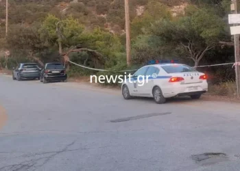 Σχινιάς: 20 μέρες βρισκόταν στη θάλασσα το πτώμα με βαρίδι της άρσης βαρών – Τι θα δείξει το τατουάζ στο πόδι