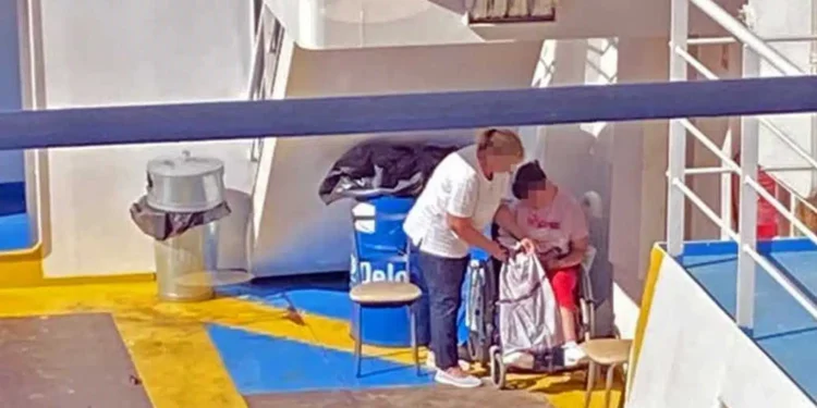 Κεραμωτή: Παιδί ΑμεΑ έμεινε στο γκαράζ του ferry boat για τη Θάσο για 45 λεπτά επειδή δεν υπήρχε ράμπα αναπήρων