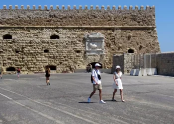 FTI: Εκτιμήσεις για 100.000 ακυρώσεις αφίξεων στην Κρήτη