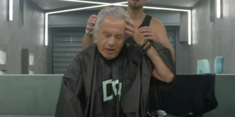 Ο Τάκης Τσουκαλάς κουρεύτηκε μετά την κατάκτηση του Conference League από τον Ολυμπιακό