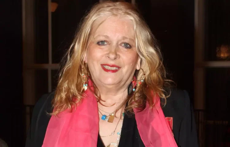 Νόρα Βαλσάμη: Νέος Γολγοθάς για την ηθοποιό – Νοσηλεύεται στο νοσοκομείο Σύρου