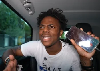 Ο διάσημος YouTuber IShowSpeed κάλεσε το «100» για βοήθεια και του είπαν να καλέσει το «112»!