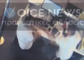 Λευτέρης Αυγενάκης: Βίντεο με την επίθεση σε υπάλληλο του αεροδρομίου – «Ζητώ συγγνώμη, αλλά δεν παραιτούμαι»