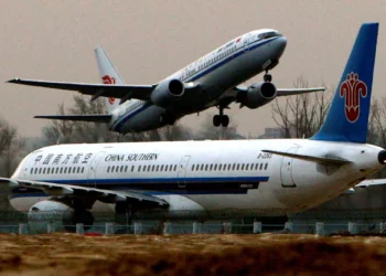 Επιβάτης σε πτήση της Air China έψαχνε την τουαλέτα αλλά άνοιξε την έξοδο κινδύνου