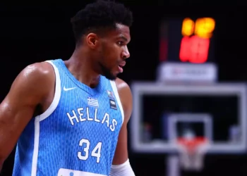 Γιάννης Αντετοκούνμπο και Κατερίνα Στεφανίδη οι σημαιοφόροι της Ελλάδας στην τελετή έναρξης των Ολυμπιακών Αγώνων