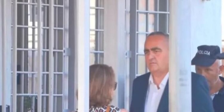 Εκτός φυλακής ο Μπελέρης – Πήρε ειδική άδεια για να ορκιστεί ευρωβουλευτής (video)