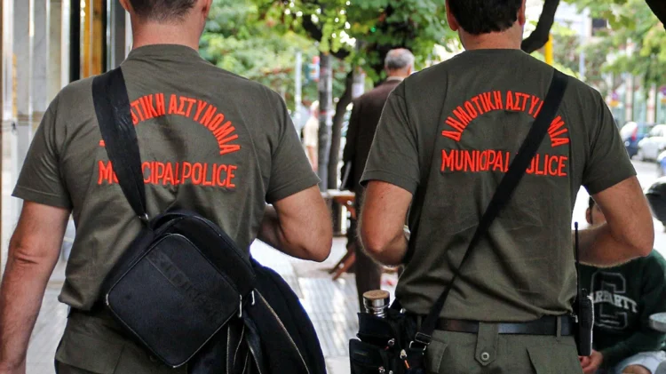 Τα τεφτέρια της συμμορίας: Ντοκουμέντα από τις σημειώσεις που κρατούσαν οι εκβιαστές του Δήμου Αθηναίων