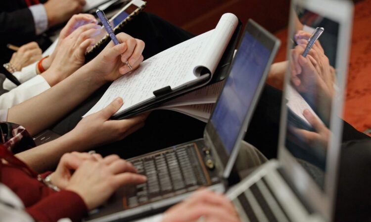 Γιατί δεν βρίσκουν υπαλλήλους οι επιχειρήσεις – 812.000 άνεργοι και 260.000 κενές θέσεις