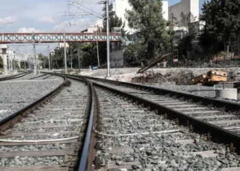 Τραγωδία στους Νέους Πόρους – Ανασύρθηκε νεκρός άνδρας από τις γραμμές του ΟΣΕ