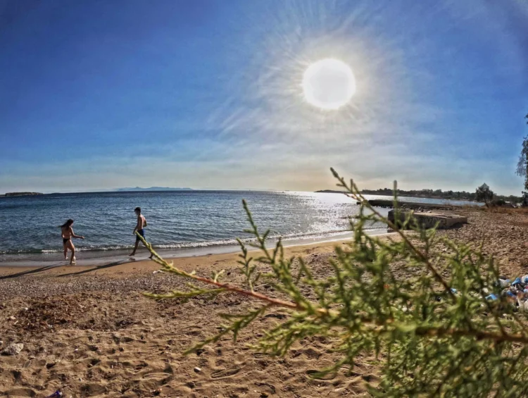 Καιρός: Ο Ιούνιος στην Ελλάδα έσπασε κάθε ρεκόρ – Ακραία υψηλές θερμοκρασίες σε όλη τη χώρα