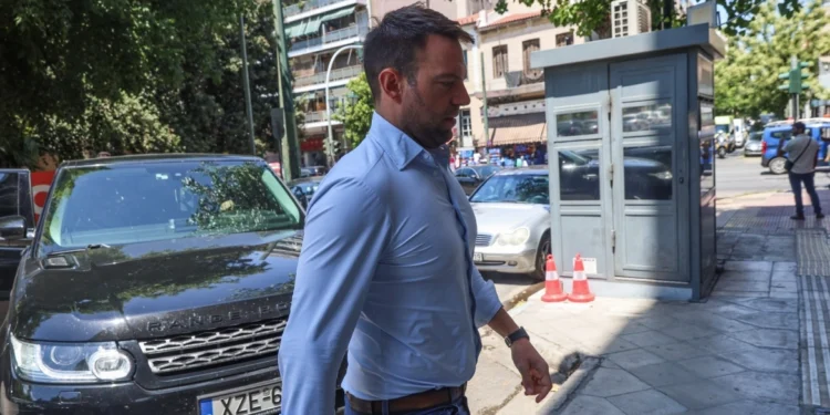 Κασσελάκης: Αποφάσισε να μην κάνει ομιλία στη ΔΕΘ λόγω… κόστους