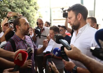 Εργαζόμενοι ΑΥΓΗΣ σε Κασσελάκη: “Δεν ήρθες ποτέ να μας δεις, μάς έκλεισες από την Αμερική”