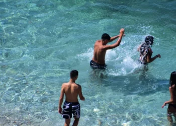 Καιρός: Εκτοξεύεται στους 41 βαθμούς σήμερα ο υδράργυρος -Σε «πορτοκαλί συναγερμό» οκτώ περιοχές