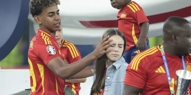 Λαμίν Γιαμάλ: Βίντεο με την κοπέλα του «να τον απατά» έβαλε φωτιά στη σχέση του – Δείτε το