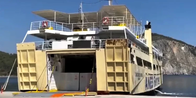 Ταλαιπωρία με το «Άγιος Νεκτάριος» της ΑΝΕΣ Ferries: Έφτασε στο Μαντούδι και τους είπαν ότι δεν έχει… πιστοποιητικό