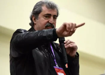 Παύλος Πολάκης: Άγρια σεξιστική επίθεση στη Μαρία Συρεγγέλα – «Να πας να κάνεις καμιά δουλειά και να το βουλώσετε»