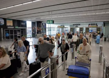 Συναγερμός του ECDC για ασθένεια που μετέφεραν τουρίστες από την Κούβα στην Ευρώπη