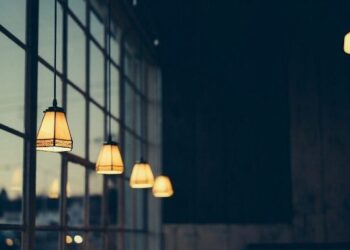 Έρχονται αυξήσεις στα τιμολόγια ρεύματος – Τρομάζουν οι νέοι λογαριασμοί