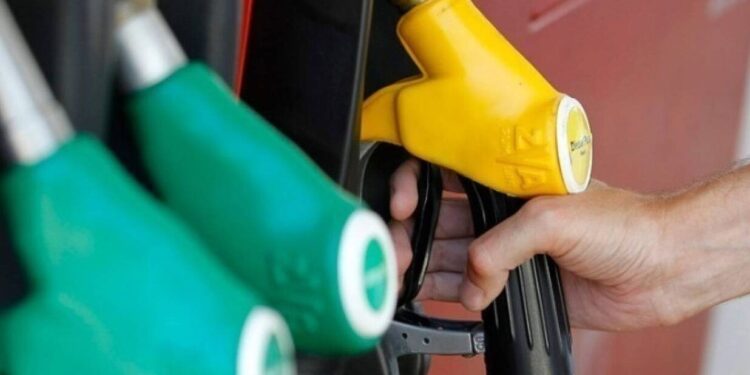 Θεσσαλονίκη: Στη φυλακή 24χρονος που έβαλε καύσιμα χωρίς να πληρώσει και χτύπησε υπάλληλο