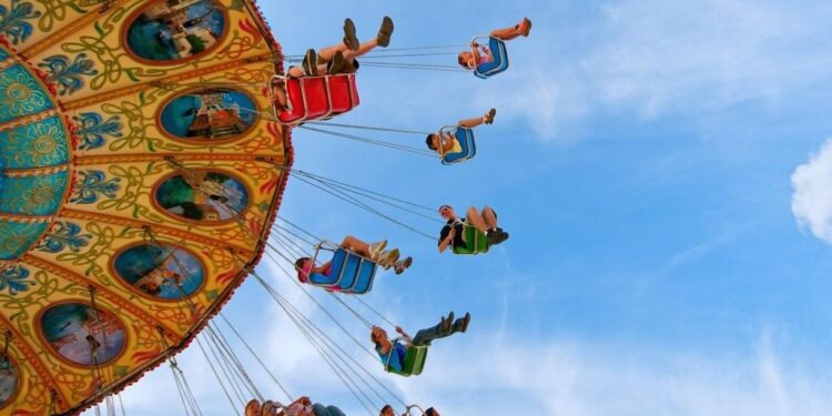 Φάκελος Λούνα Παρκ: Παγίδες θανάτου που πηγαίνουμε τα παιδιά μας – Τα 7 κενά ασφαλείας