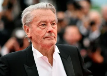 Πέθανε ο Αλέν Ντελόν σε ηλικία 88 ετών