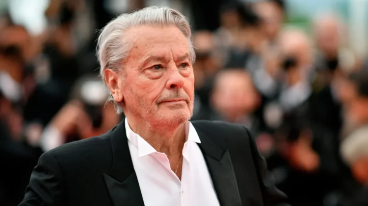 Πέθανε ο Αλέν Ντελόν σε ηλικία 88 ετών