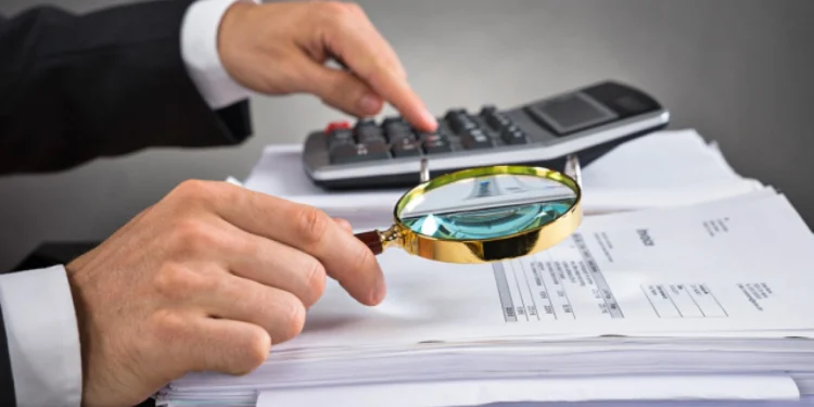 Καταργείται το «τέλος χαρτοσήμου» σε 600 συναλλαγές – Σε διαβούλευση η μεταρρύθμιση