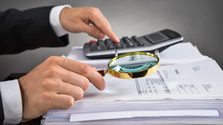 Καταργείται το «τέλος χαρτοσήμου» σε 600 συναλλαγές – Σε διαβούλευση η μεταρρύθμιση