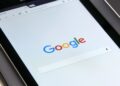 Google: Αν δείτε αυτή την «κόκκινη γραμμή» στην οθόνη αλλάξετε αμέσως τους κωδικούς σας