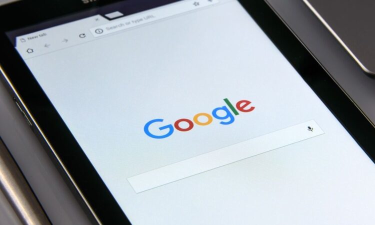 Google: Αν δείτε αυτή την «κόκκινη γραμμή» στην οθόνη αλλάξετε αμέσως τους κωδικούς σας