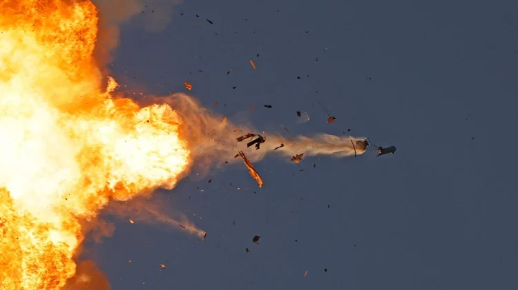 Η Χεζμπολάχ χτύπησε με μεγάλο αριθμό drones και 320 ρουκέτες το Ισραήλ – Αεροπορικοί βομβαρδισμοί στον Λίβανο