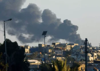 Το Ιράν εξέδωσε NOTAM να αλλάξουν τα αεροσκάφη τα δρομολόγια τους – Θέμα χρόνου τα αντίποινα κατά του Ισραήλ