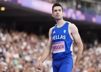 Μίλτος Τεντόγλου: Φτιαγμένος από χρυσό – Από το παρκούρ στο Ολυμπιακό πάνθεον μαζί με τον Καρλ Λιούις